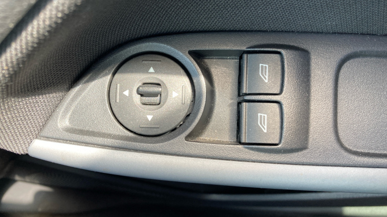 Ford Focus 1.0 EcoBoost 125 Zetec 5dr Petrol Hatchback